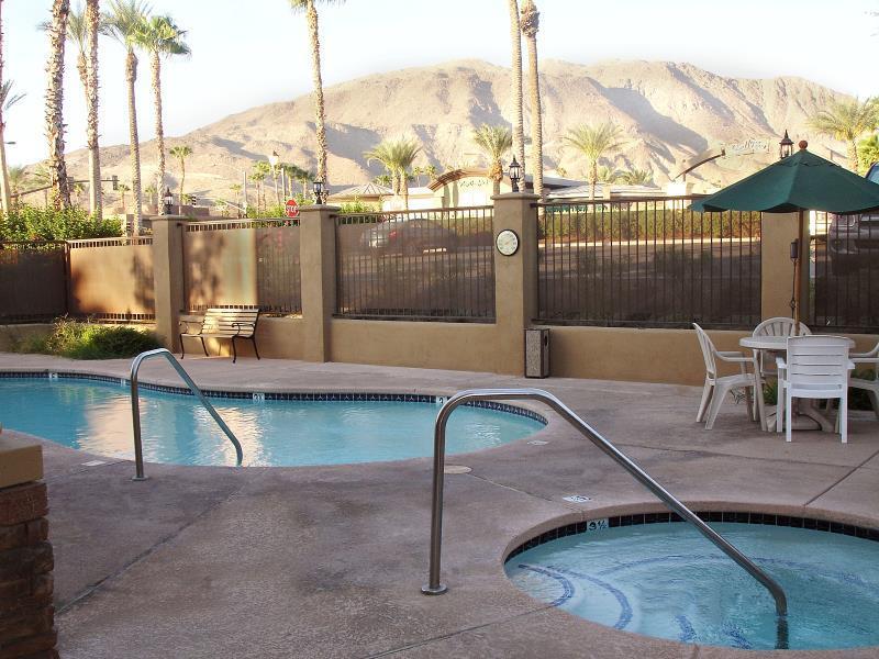 Holiday Inn Express & Suites Rancho Mirage - Palm Spgs Area By Ihg Extérieur photo