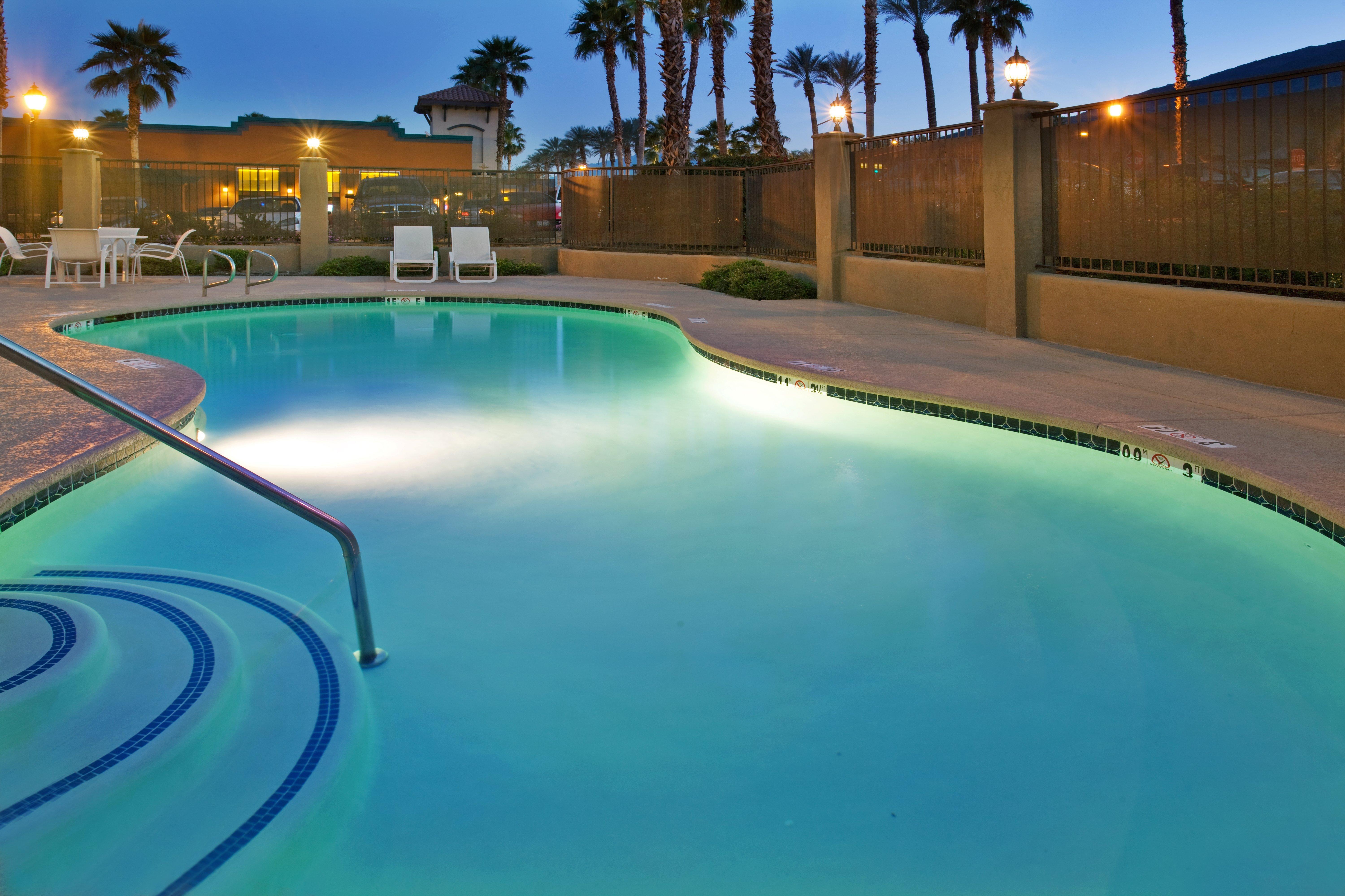 Holiday Inn Express & Suites Rancho Mirage - Palm Spgs Area By Ihg Extérieur photo