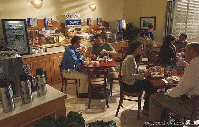 Holiday Inn Express & Suites Rancho Mirage - Palm Spgs Area By Ihg Restaurant photo